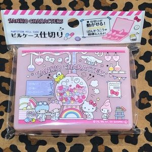 Sanrio Characters Pink Partition Pill Travel Case